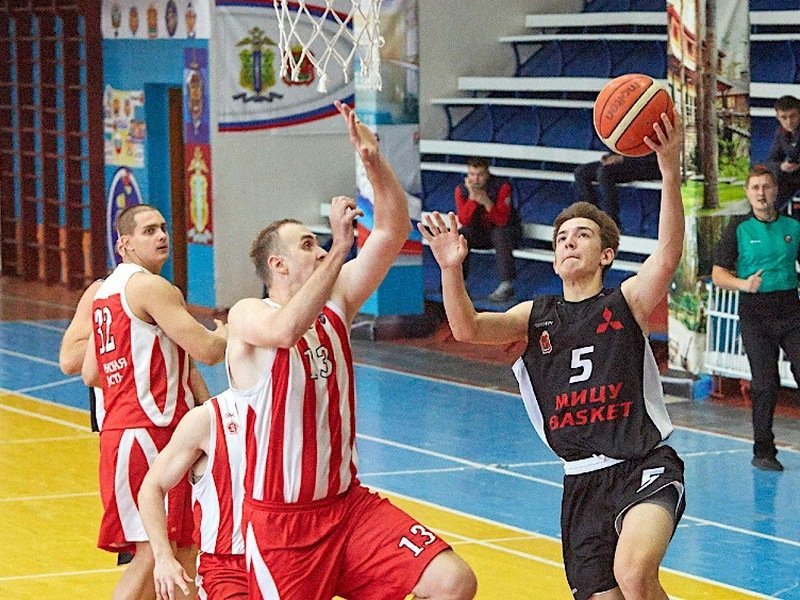 Баскетбольный «Брянск» закончил второй круг первенства ЦФО двумя победами над Липецком