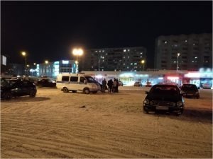 За одну ночь брянским полицейским на парковках ТЦ попались 18 дрифтеров