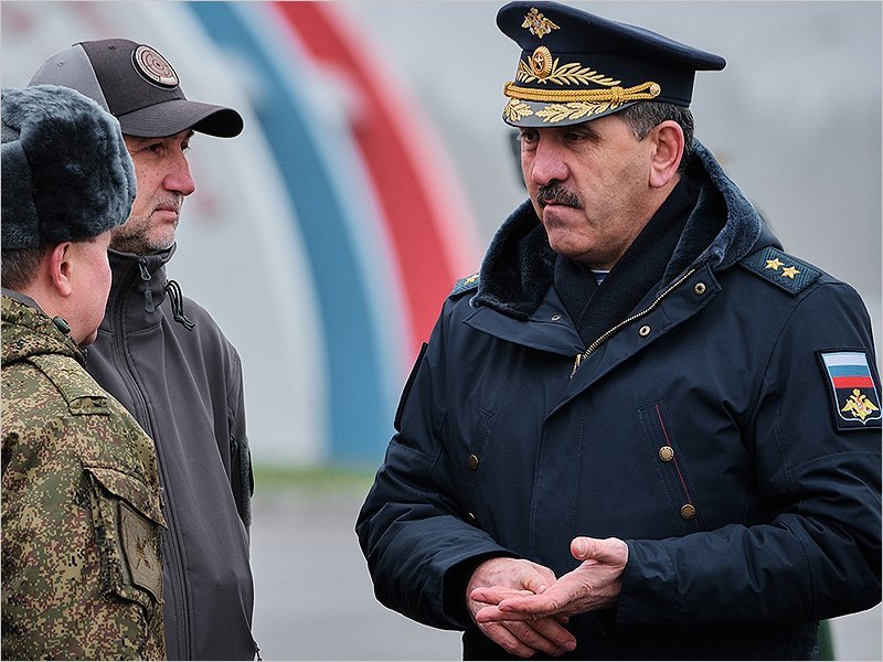Замминистра обороны проинспектировал организацию боевой подготовки в в/ч в Клинцах