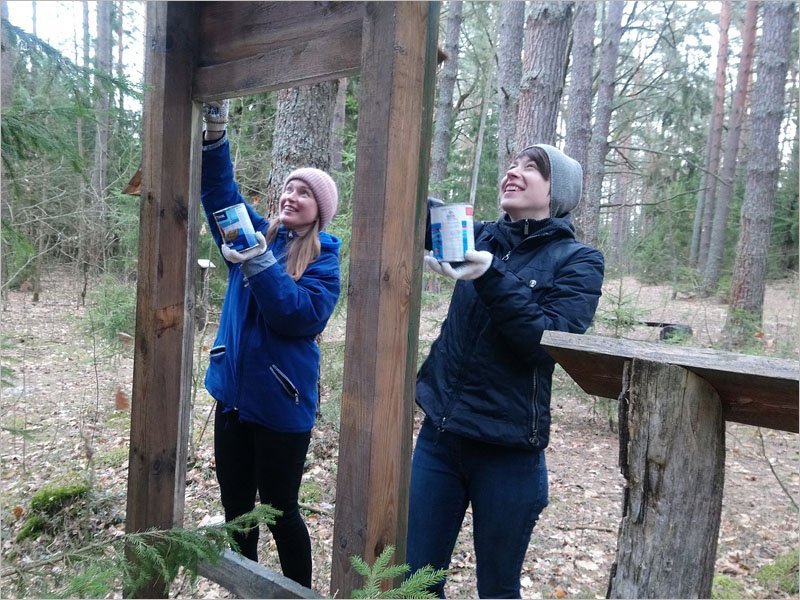 В «Брянском лесу» прошли первые в этом году волонтёрские выходные