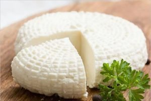 Арбитражный суд отклонил требования к «Мираторгу» о запрете продавать адыгейский сыр