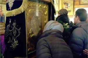 В Москву для борьбы с коронавирусом привезена Локотская икона Божьей матери «Умиление»