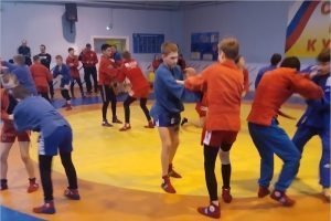Брянские самбисты участвовали во всероссийских соревнованиях и сборах в Рязани