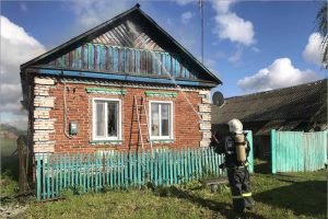 Погарские пожарные больше часа тушили «комплексный» пожар