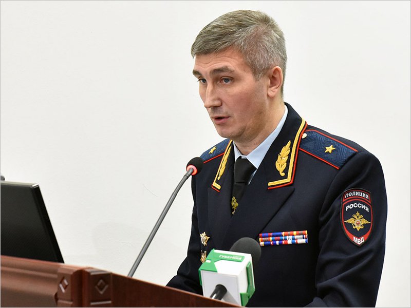 Главный полицейский Брянской области Владислав Толкунов отмечает 45-летие