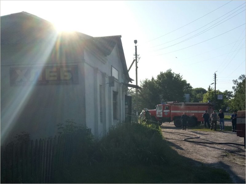 В климовском селе рано утром сгорел магазин