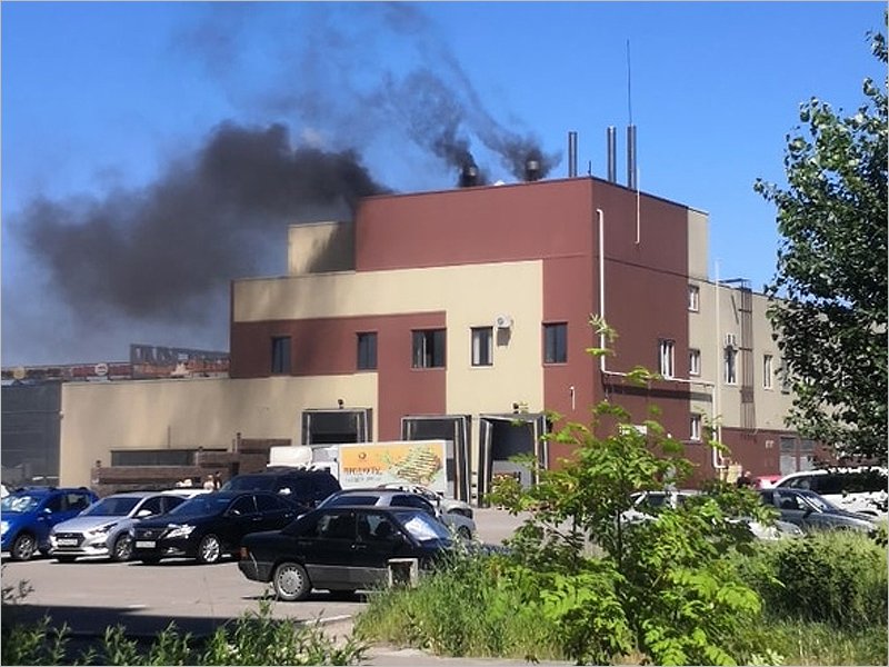 В Брянске  горел гипермаркет «Калита-град». Обошлось эвакуацией покупателей