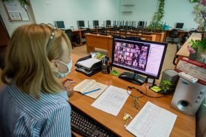 В Брянской области лучшие учителя-2020 получат премии в 200 тысяч рублей