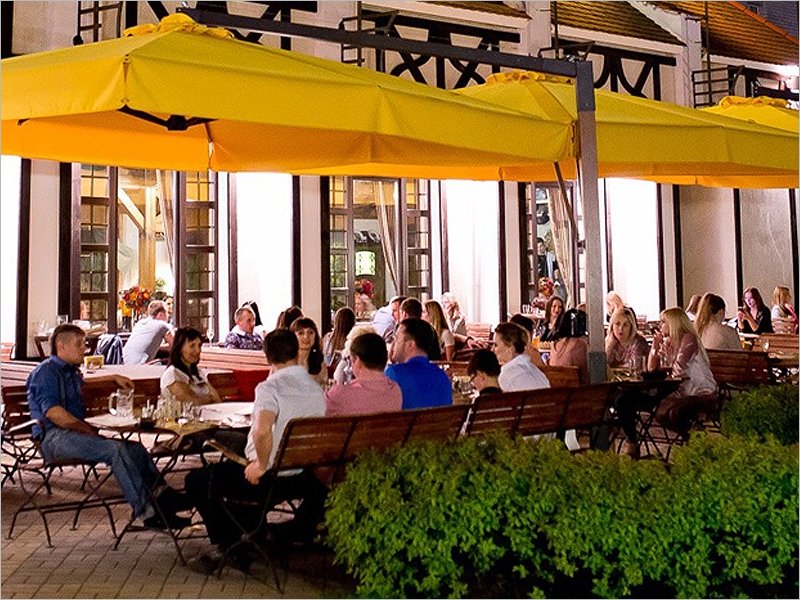 С 12 июля в Брянске будут разрешены летние площадки ресторанов и баров — источник