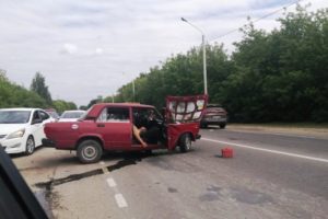 ДТП на Речной в Брянске: полиция проверяет водителя на состояние опьянения