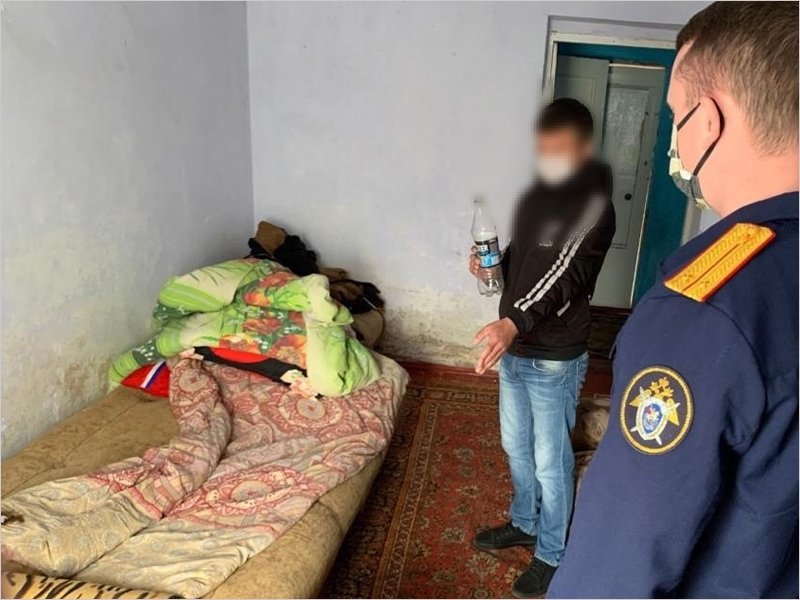 В Брянске собутыльники, в общежитии забившие свою жертву до смерти, получили на троих 28 лет