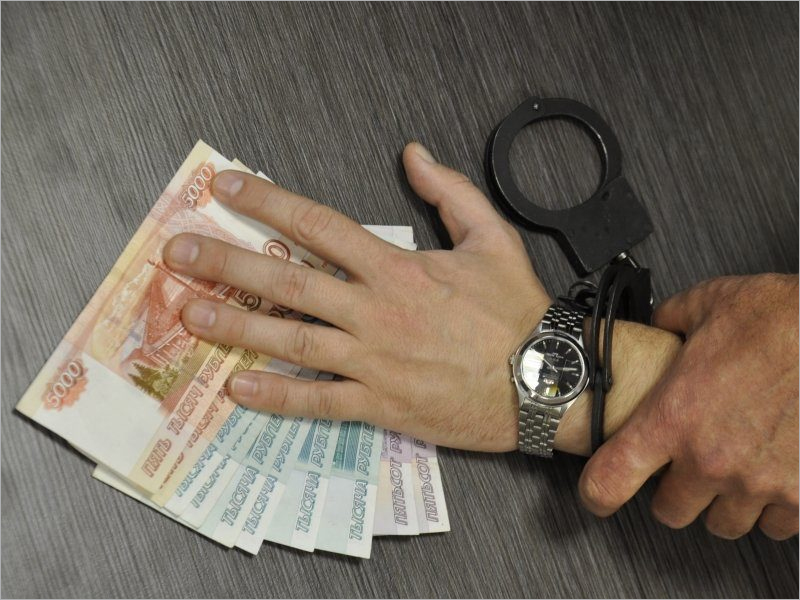Руководитель жуковских гаишников отказался от взятки в 20 тысяч рублей