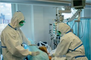 От осложнений коронавируса за сутки в Брянской области скончались 13 человек