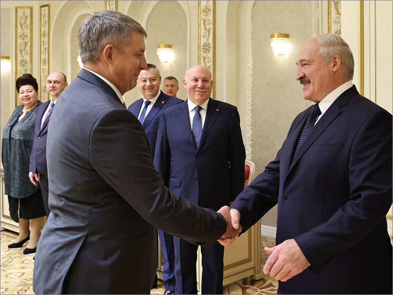 Александр «Батька» Лукашенко собрался в Брянскую область. Строить