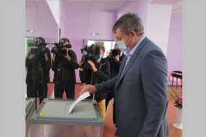 Брянский губернатор Александр Богомаз проголосовал на своих выборах