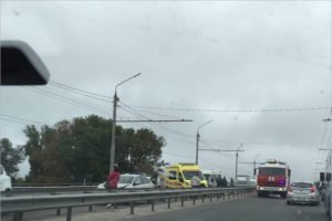 В массовой аварии на Литейном путепроводе в Брянске получили травмы две женщины