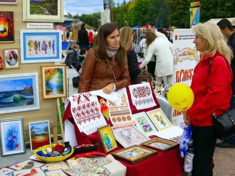 Жителей Брянска пригласили на выставку «Город мастеров»