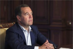Дмитрий Медведев поздравил Александра Богомаза с избранием на пост губернатора