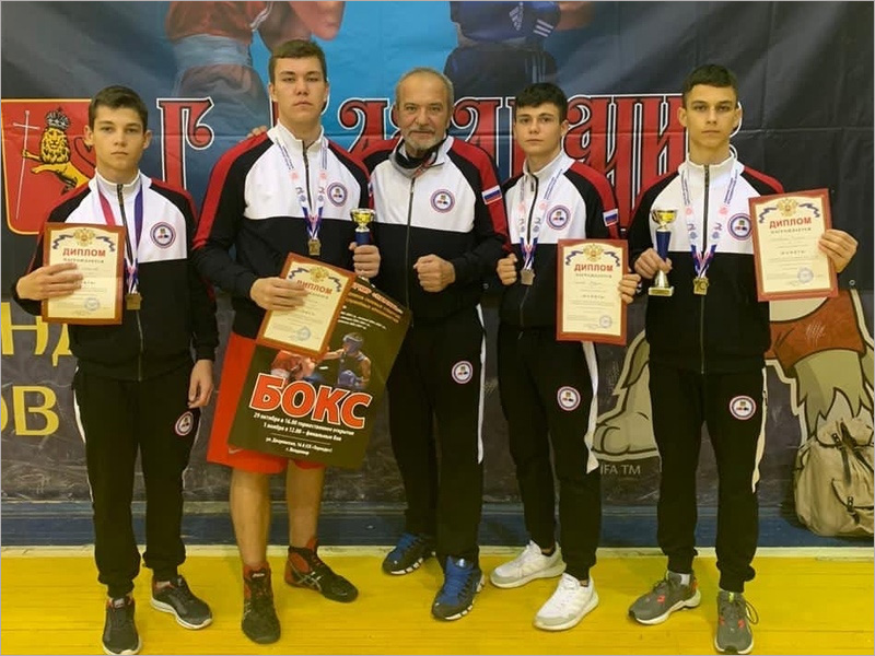 Брянские боксёры завоевали на турнире во Владимире четыре медали