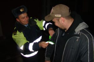 Автоинспекторы за три дня отловили на темных брянских дорогах более 100 пьяных пешеходов