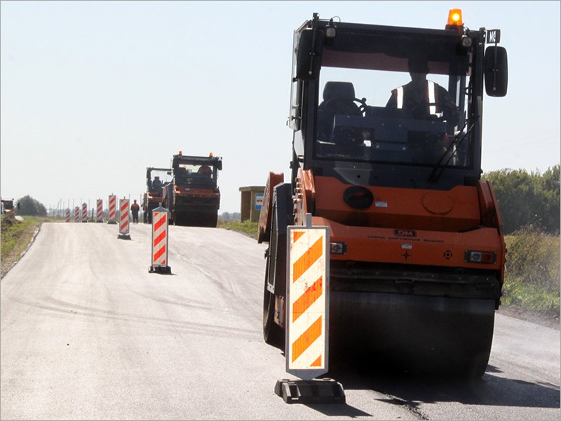 В Брянской области отремонтируют 70 км межпоселковых дорог