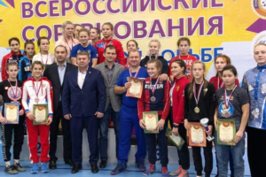 Брянские юниорки привезли четыре медали с первенства России по борьбе
