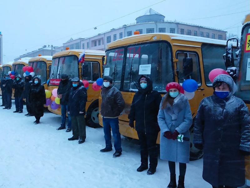 Школьный автобусный парк Брянской области пополнился на 27 автобусов