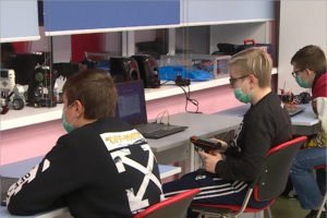 Юные брянские киберспортсмены завоевали серебро всероссийского онлайн-чемпионата
