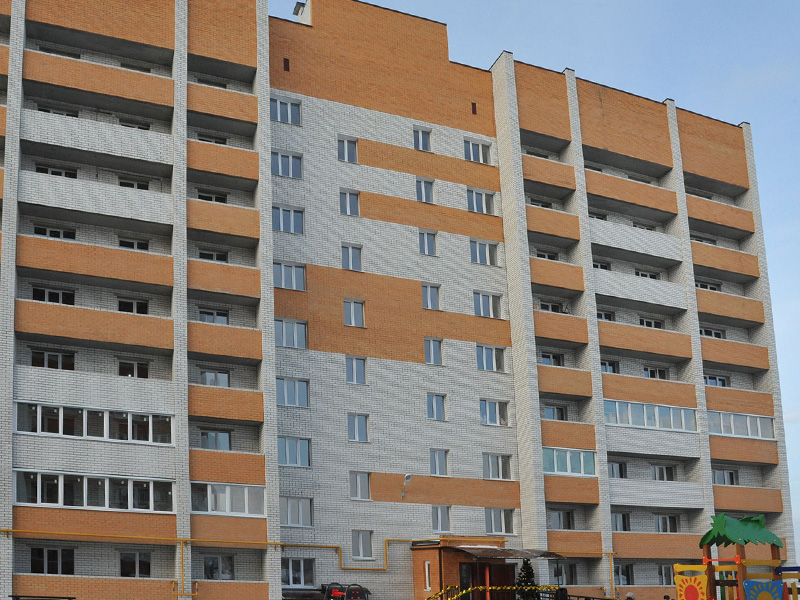 В Клинцах 18 детей-сирот отметят новый год в новых квартирах
