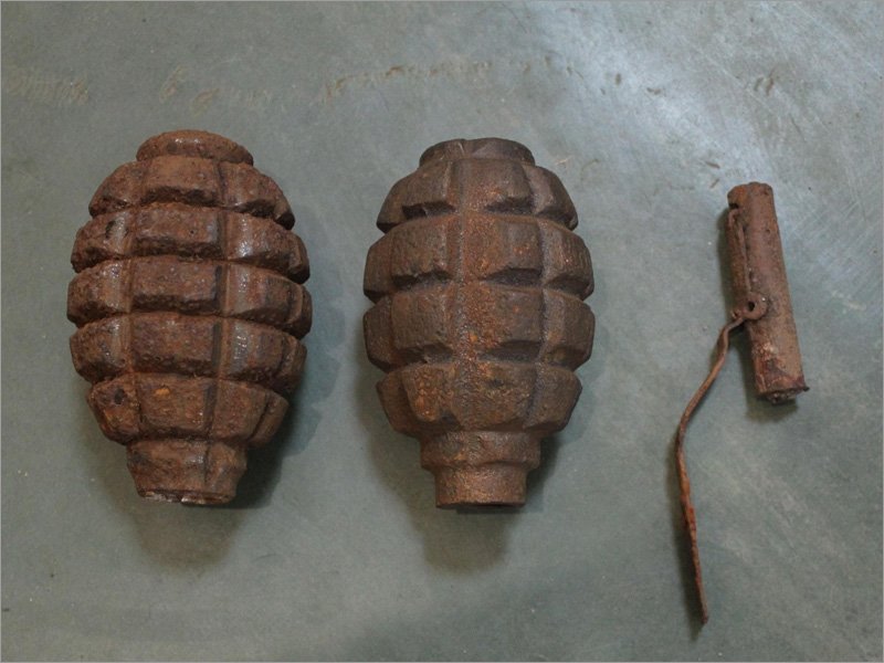 В Новозыбкове на улице найдены гранаты времён войны