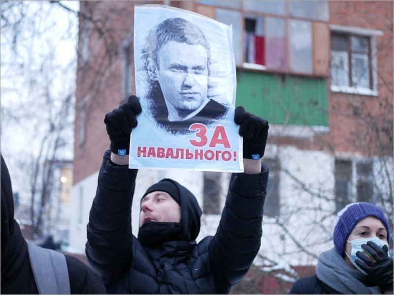 Региональные штабы Навального грозят провести «большие митинги». Если найдут их участников