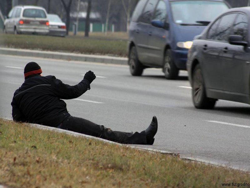В Брянской области за три дня с проезжей части удалили 70 пьяных пешеходов