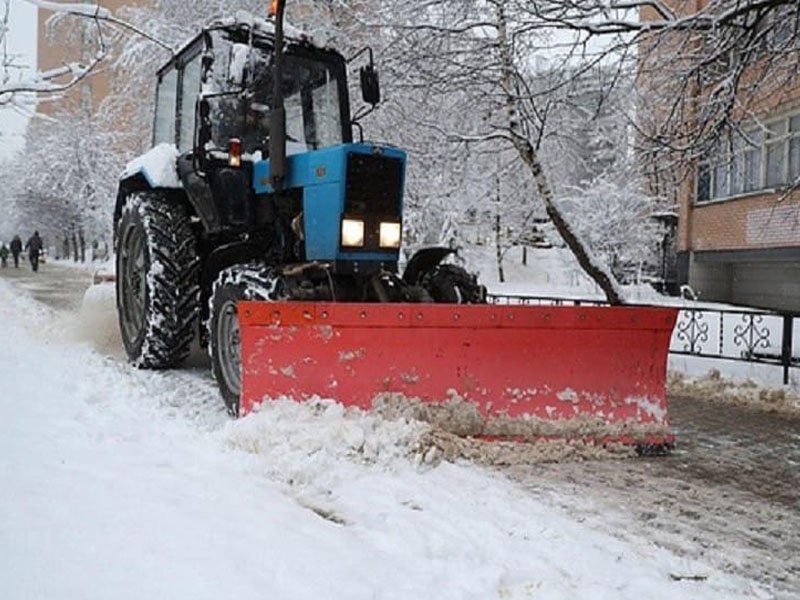 Брянские региональные власти требуют вывозить снег с дорог