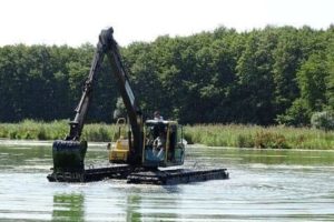 Расчистка русла Десны необходима для нормального водоснабжения Брянска — Макаров