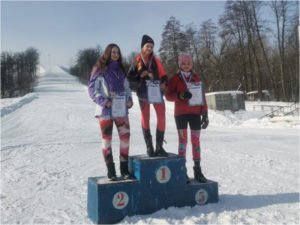 На склонах спортпарка «Варяг» прошли соревнования по горнолыжному спорту