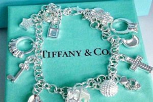 Житель Брянска продал поддельное Tiffany и влетел на штраф