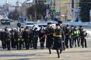 В Брянске руководители  области, города и силовых структур почтили память погибших защитников Отечества