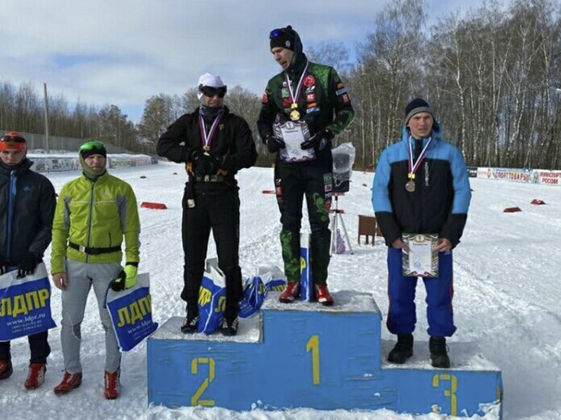 Максим Ковалёв и Полина Панина стали первыми на домашних лыжных гонках