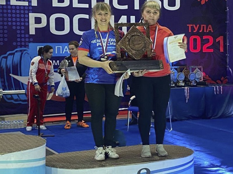 Женская сборная области по пауэрлифтингу превзошла сама себя на чемпионате в Туле