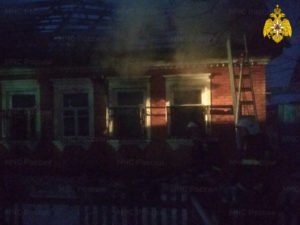 Пожар жилого дома в посёлке Октябрьском унёс одну человеческую жизнь