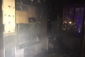 Пожилой инвалид пострадал в результате пожара в квартире соседей в Володарском районе