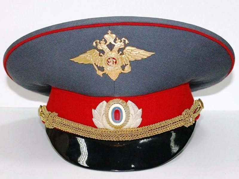 Только 2% жителей Брянской области попросили у Деда Мороза профессию полицейского