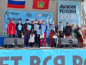 Четверо участников брянской «Лыжни России 2021» получили в подарок от «Единой России» телевизоры