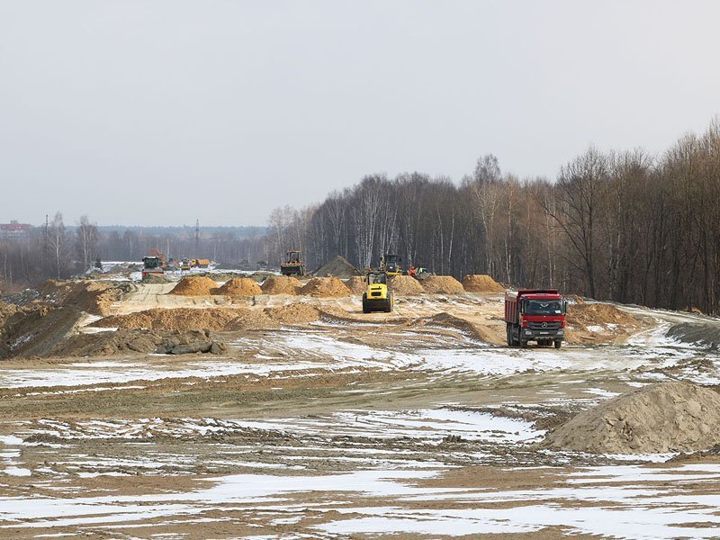 Для дороги-дамбы «Брянск-I — Брянск-II» завезли миллион кубометров грунта