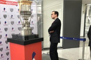 «Ростелеком» и КХЛ везут по городам ЦФО легендарный хоккейный трофей