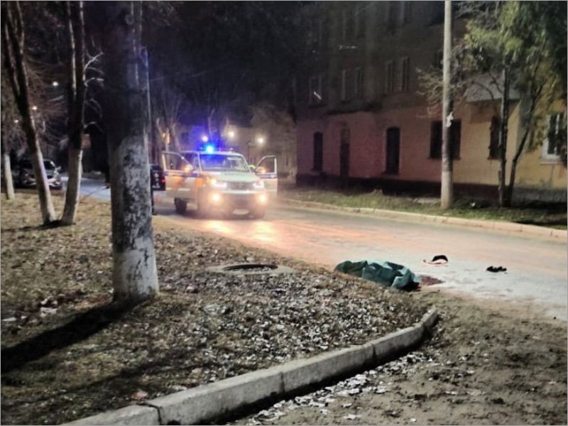 Смертельное ДТП в центре города Фокино: ночью женщина попала под колёса