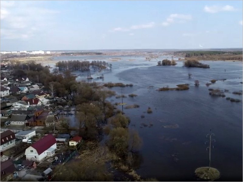 Рост уровня воды в Десне в Брянске превысил трёхметровый рубеж