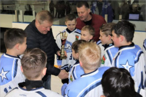 Клинцовский «Луч» завоевал детский Кубок губернатора по хоккею