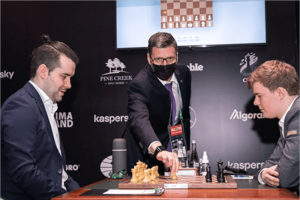 Ян Непомнящий ушёл в отрыв на шахматном турнире претендентов