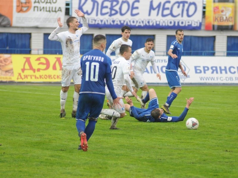 Брянское «Динамо» в последнем домашнем матче в ФНЛ проиграло песчанокопской «Чайке»